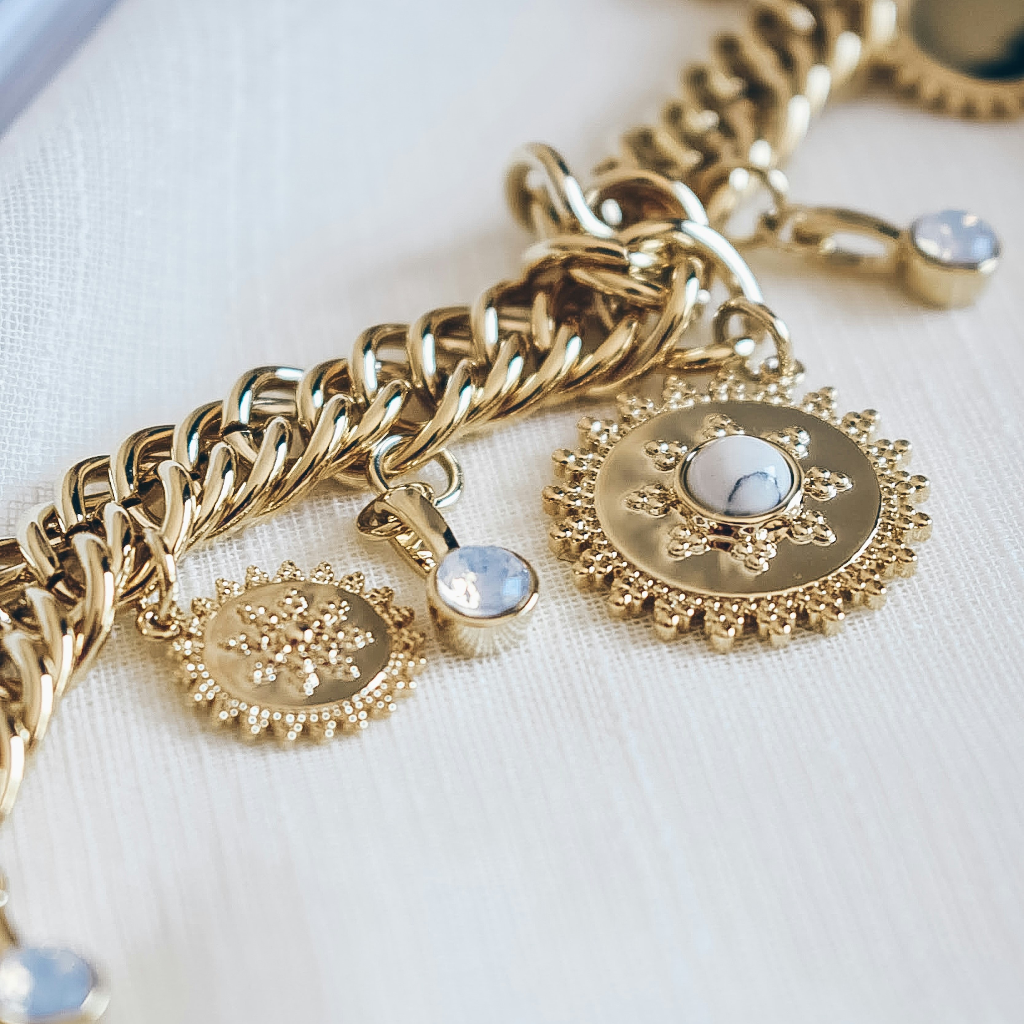 Custom Jewellery Manufacturing: Diamond, Gold, Silver, Platinum, Alloy - Export & Bulk Orders